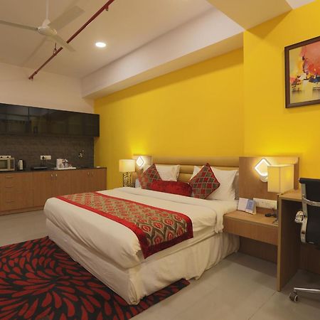 Hotel Downtown Gandhinagar Luaran gambar