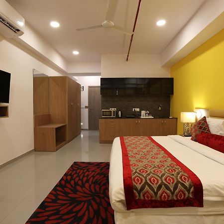 Hotel Downtown Gandhinagar Luaran gambar