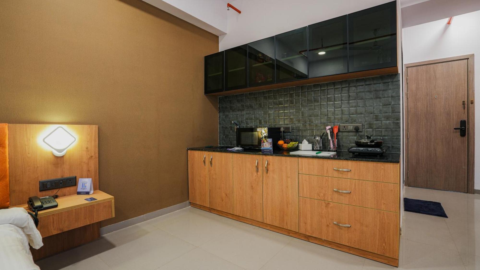 Hotel Downtown Gandhinagar Luaran gambar